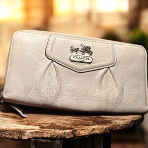 Coach Off-White Leather Wallet